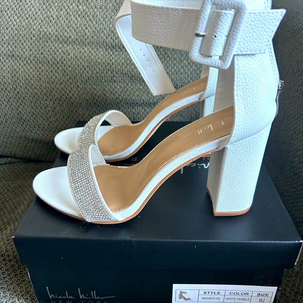 NWT Nicole Miller White Heels with Rhinestone Strap